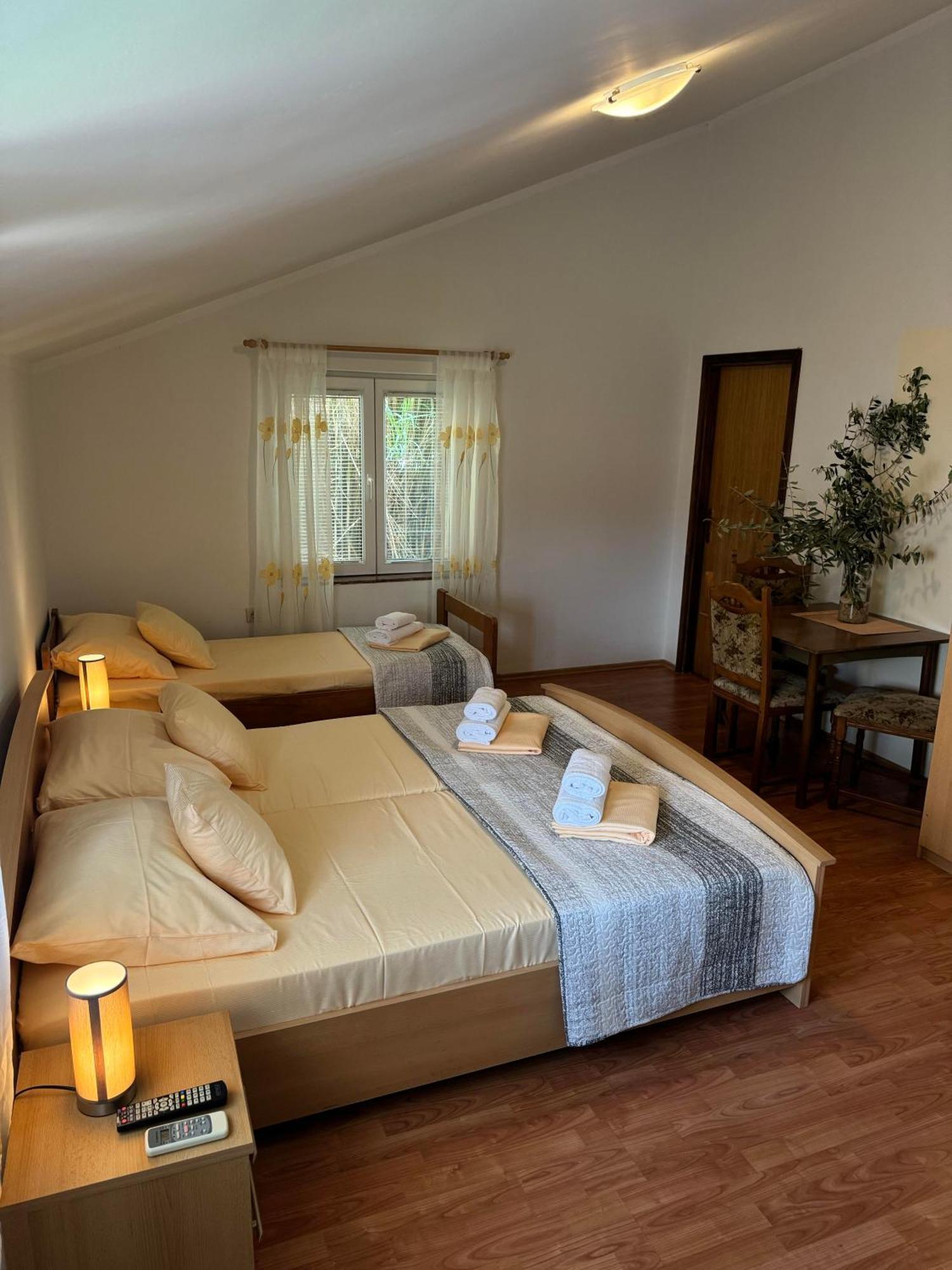 Pag Vero Apartments Паг Екстериор снимка