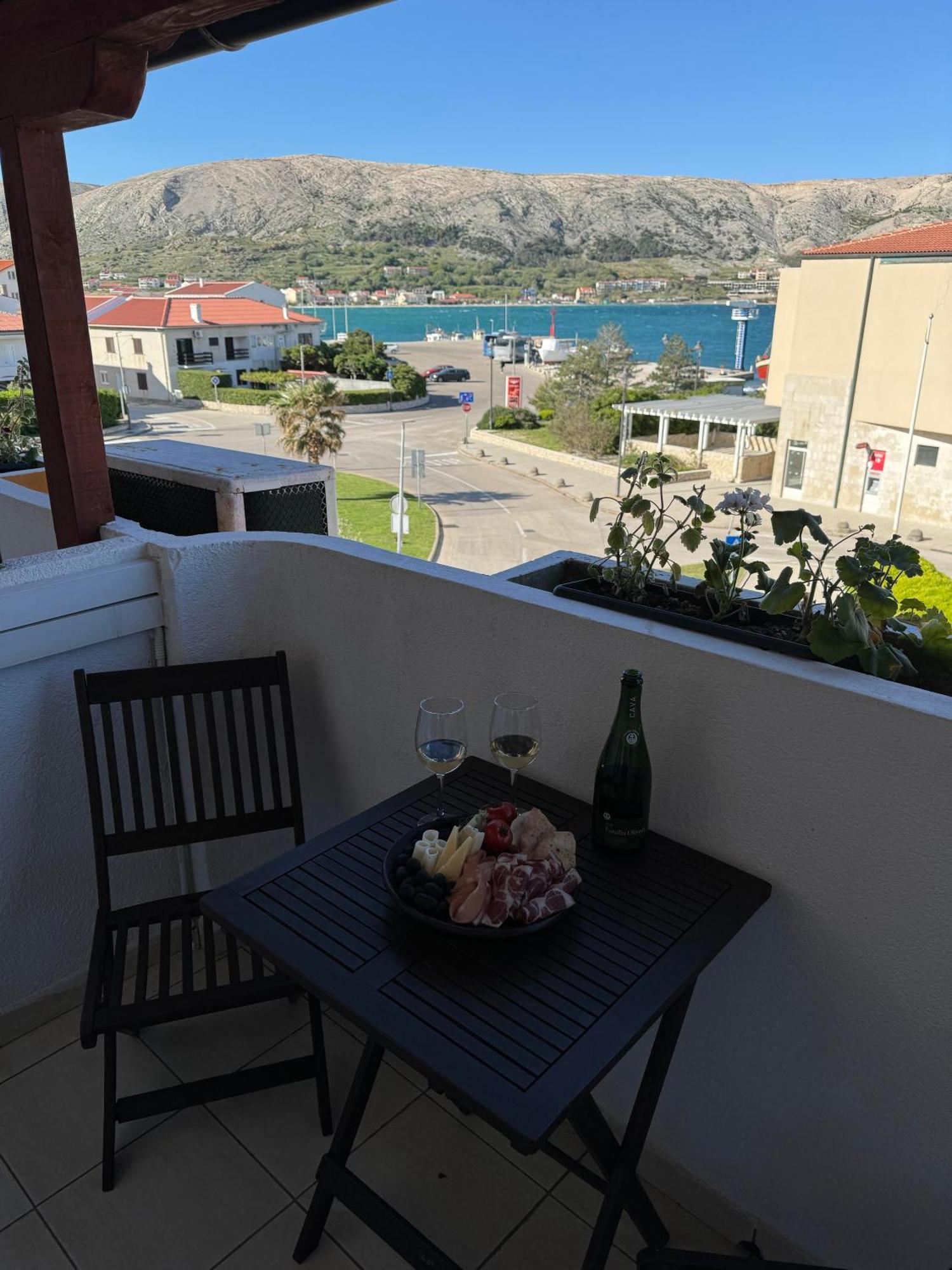 Pag Vero Apartments Паг Екстериор снимка
