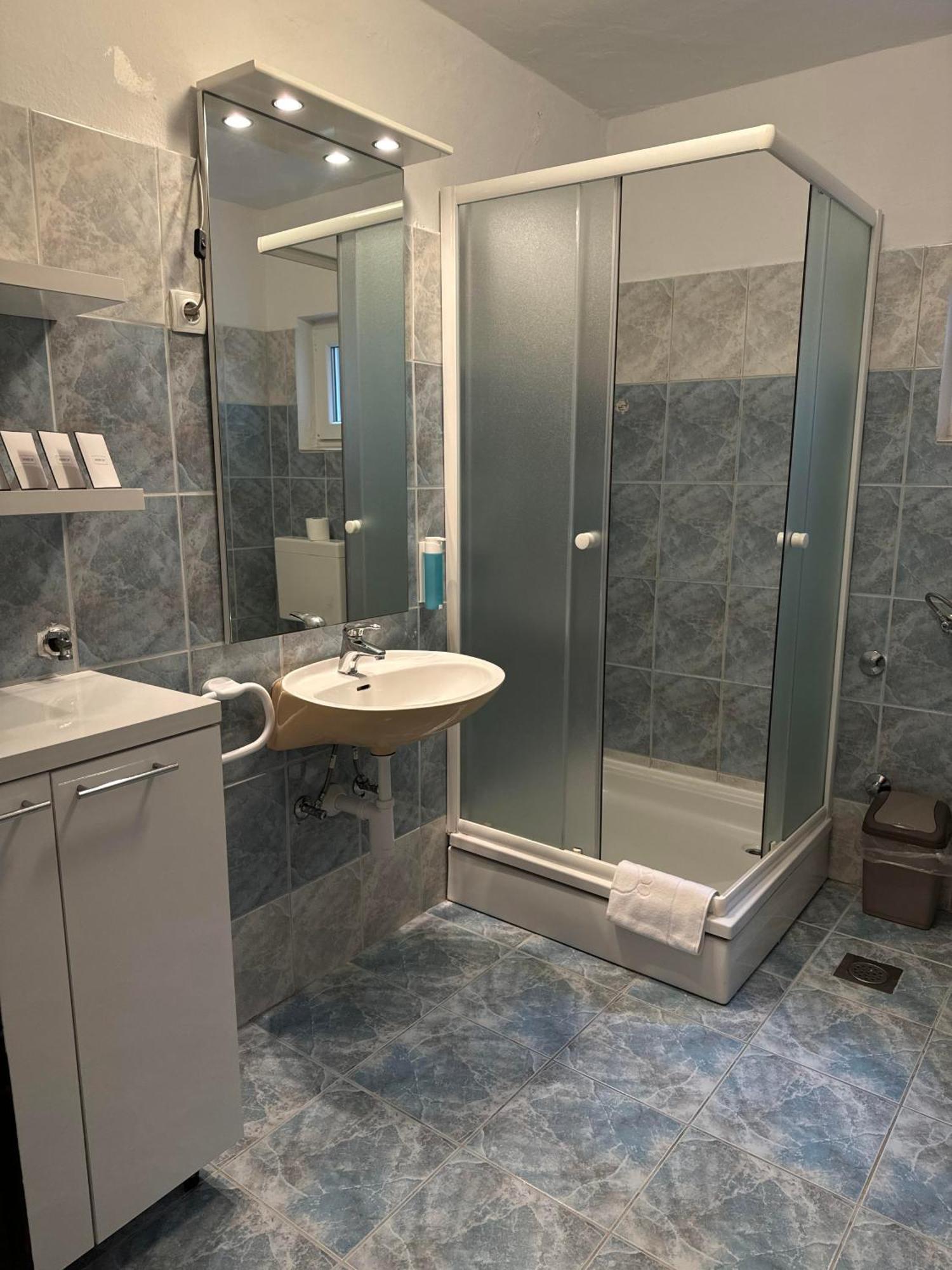 Pag Vero Apartments Паг Екстериор снимка
