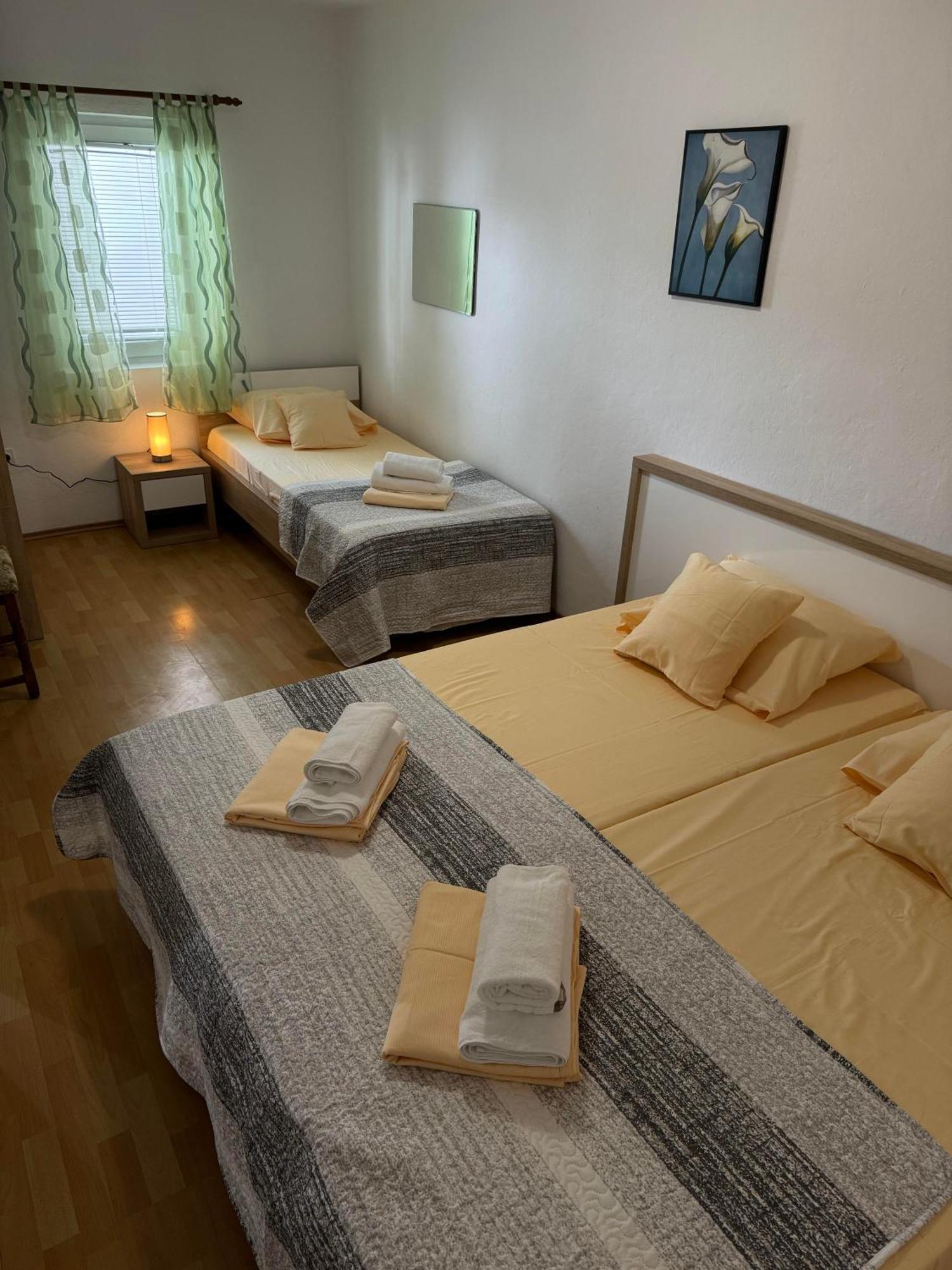 Pag Vero Apartments Паг Екстериор снимка