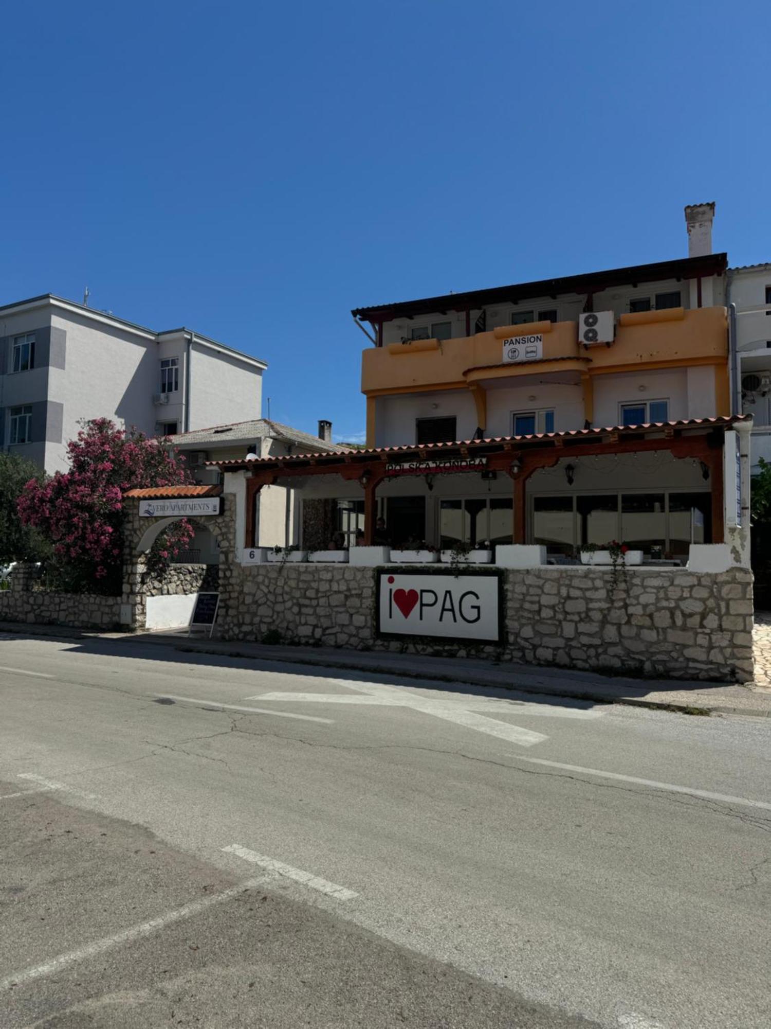 Pag Vero Apartments Паг Екстериор снимка